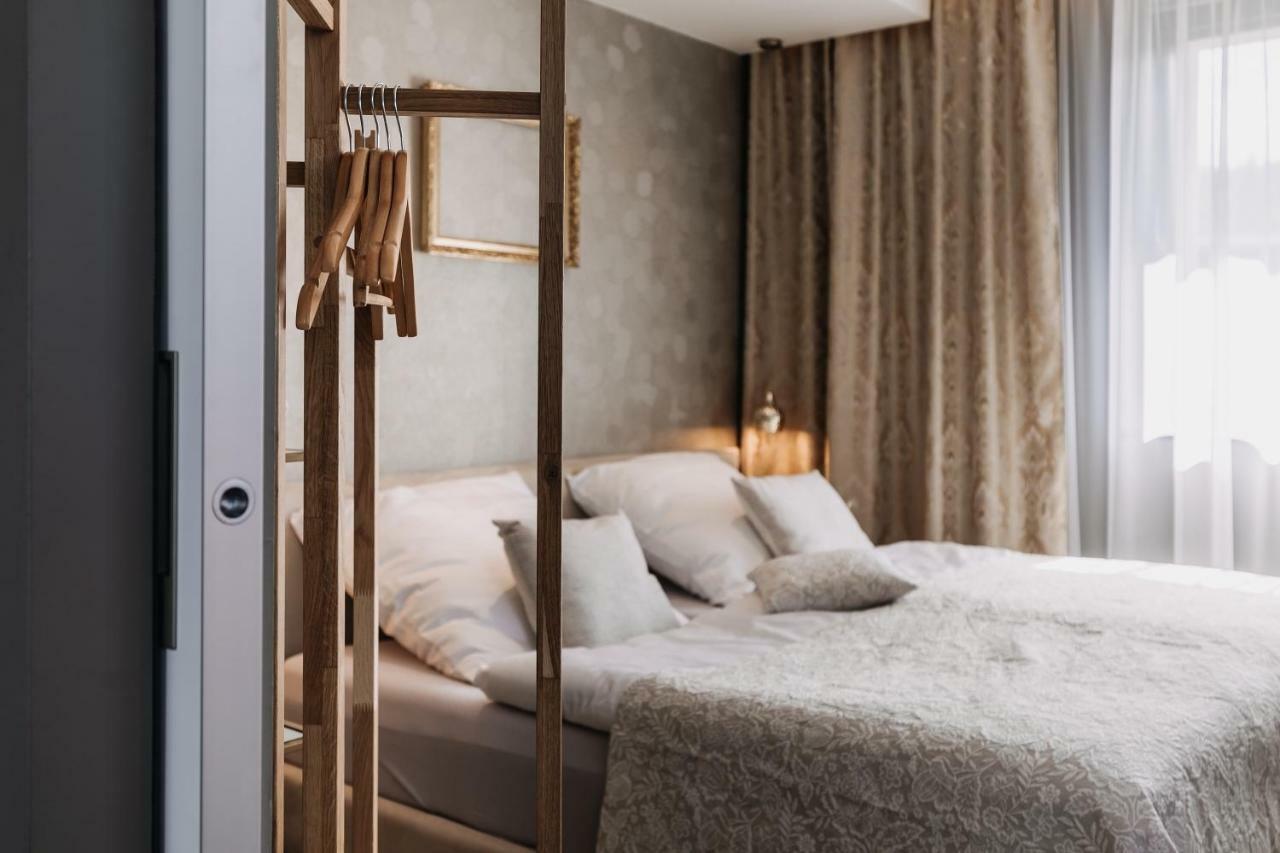 Villa Bricola - Boutique Apartments Карлови Вари Екстериор снимка